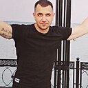 Знакомства: Артём, 32 года, Нижний Тагил
