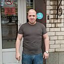 Знакомства: Илья, 32 года, Калуга