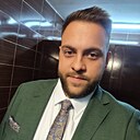 Знакомства: Gabriel, 29 лет, Brașov