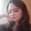 Знакомства: Аделина, 21 год, Чистополь