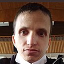Знакомства: David, 32 года, București