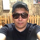Знакомства: Руслан, 37 лет, Урай