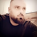 Знакомства: Ionut, 40 лет, Târgoviște