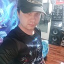 Знакомства: Валерий, 28 лет, Алмалык